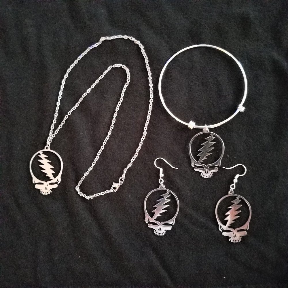3 Piece Grateful Dead Steal Your Face Gift Set Earrings, Bracelet & Necklace - Picture 4 of 9